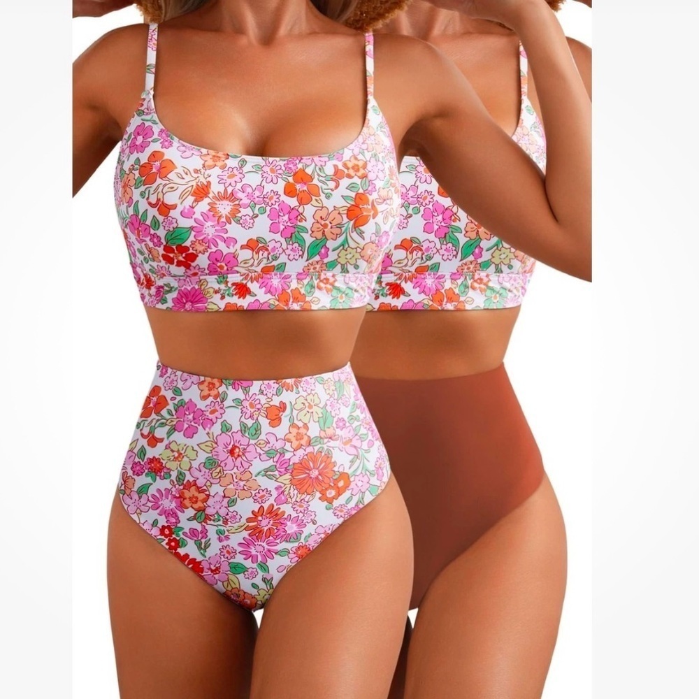 Daisy Two Piece  Reversible Bikini Set NWT Size XL